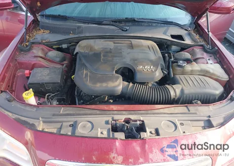 2014 Chrysler 300 из США, поврежденный, VIN 2C3CCARG2EH255833